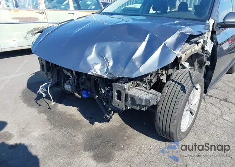 2019 Volkswagen Jetta 1.4T R-Line/1.4T S/1.4T Se z USA, uszkodzony, nr VIN 3VWC57BU1KM237956